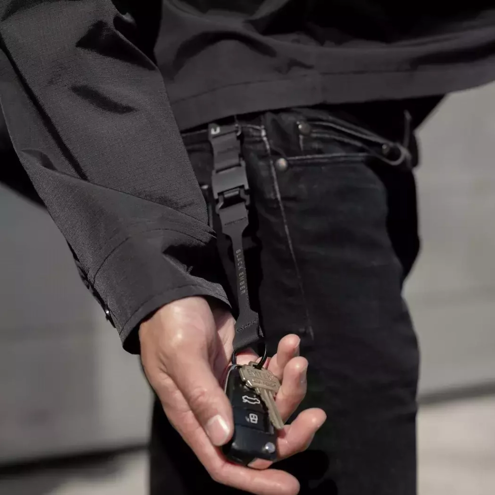 Держатель для ключей Black Ember Magnetic Key Leash