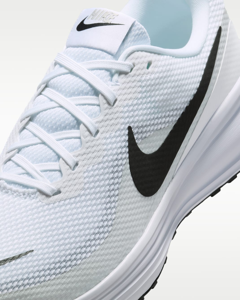 Кроссовки мужские NIKE REVOLUTION 8