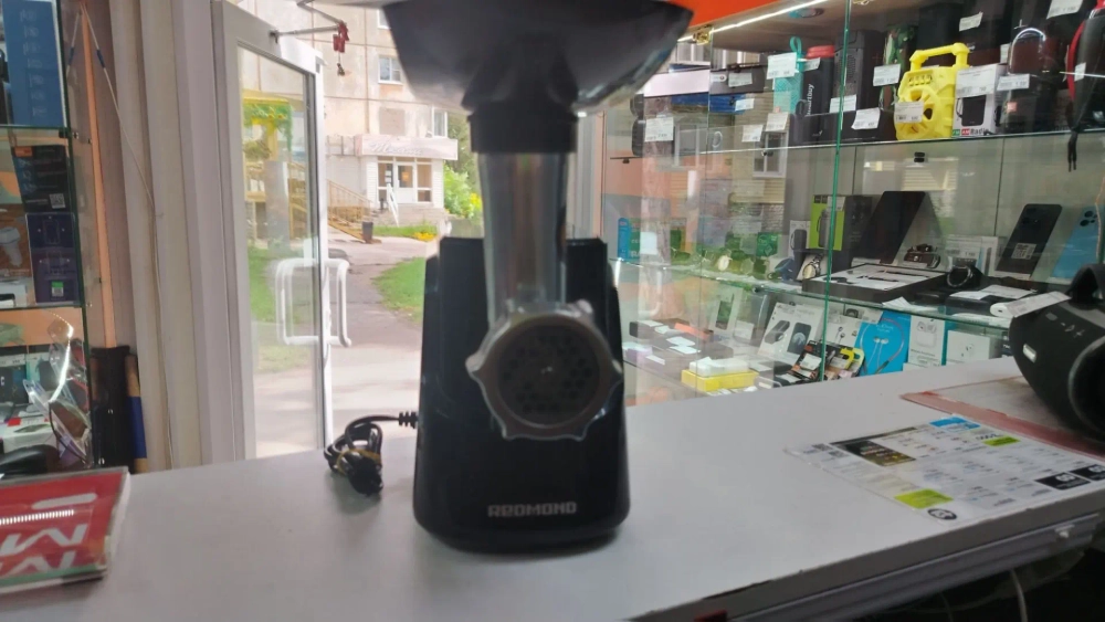 Мясорубка REDMOND RMG-1246
