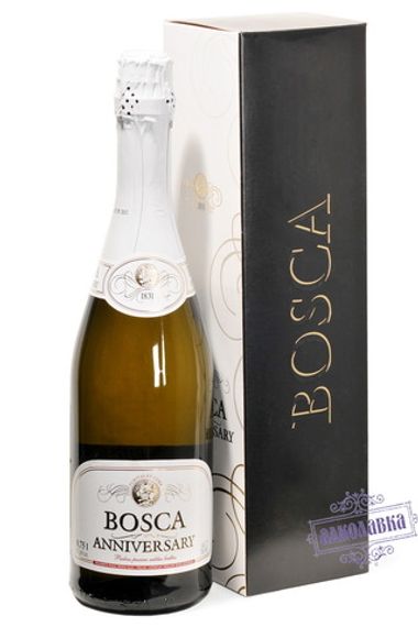 Игристое вино Боска Анниверсари белое полусладкое в п/у 0,75л 7,5%