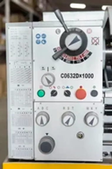 Станок токарно-винторезный STALEX C0636N/1000