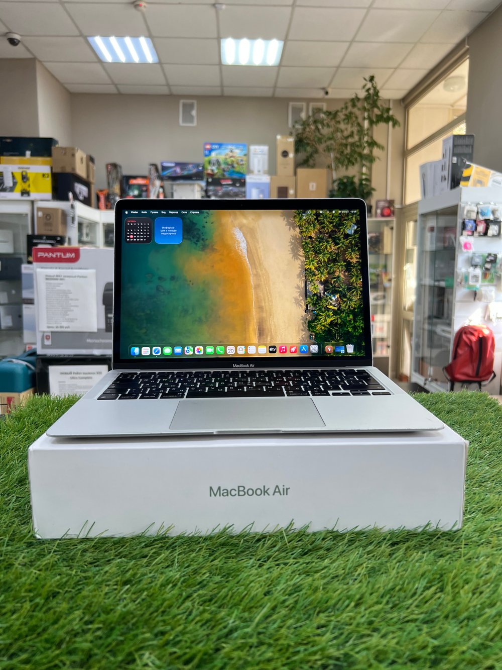 Б/У MacBook Air 13 2020 M1 8/512Gb
