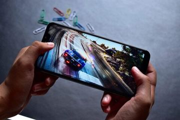 Смартфоны для подростков на каникулы: баланс цены и функционала
