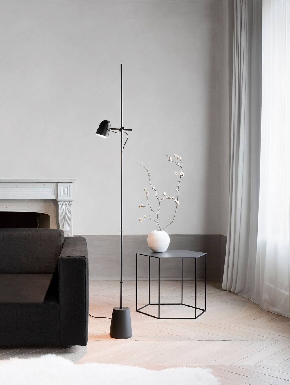 Floor design lamp Counterbalance by Luceplan