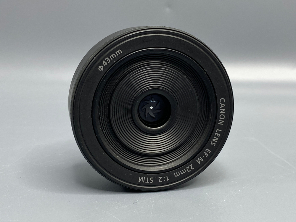 Canon EF-M 22mm f/2 STM