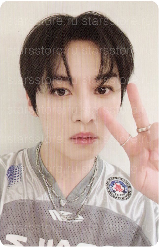 Фотокарта Lee Know STRAY KIDS - Stray Kids World Tour [dominATE SEOUL] DVD