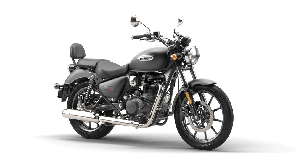 Royal Enfield Meteor 350 Stellar Black