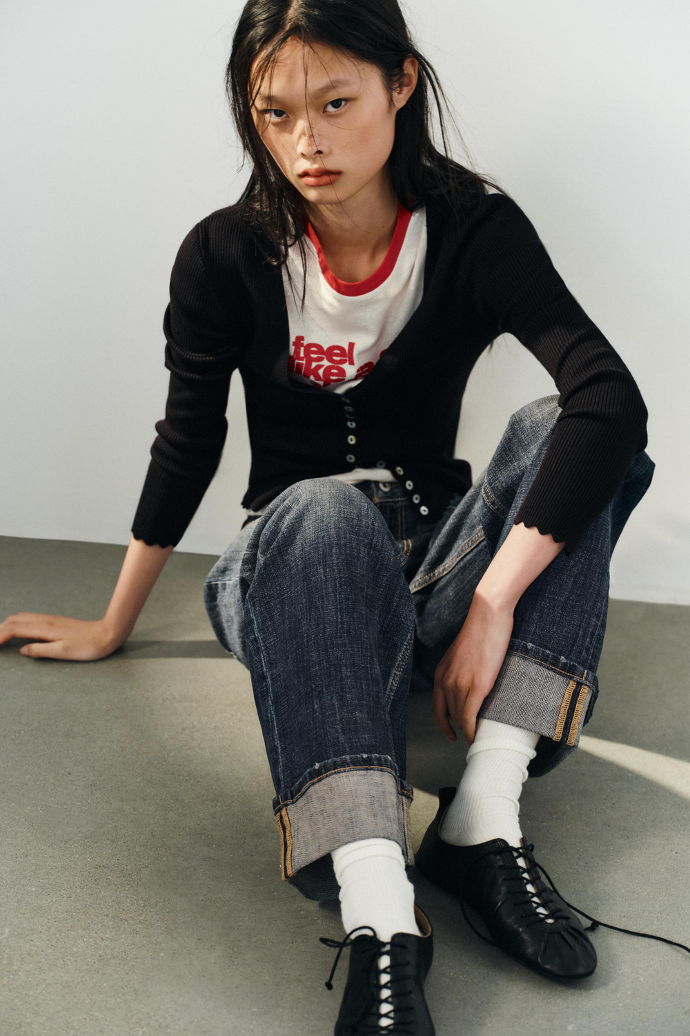 КАРДИГАН С V-ОБРАЗНЫМ ВЫРЕЗОМ — ZARA