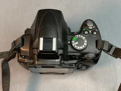 Nikon D5000 kit 18-55mm 22.000 кадров