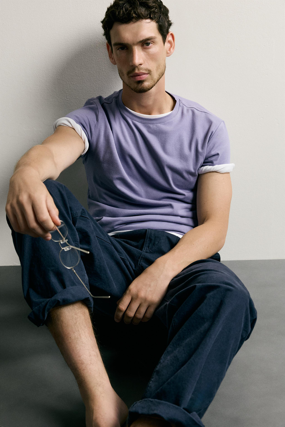 БАЗОВАЯ ФУТБОЛКА SLIM FIT /01 — ZARA