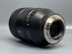 Sony FE 135mm f/1.8 GM
