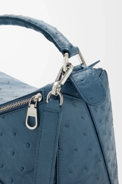 Loewe Маленькая сумка Puzzle Featherlight из страусиной кожи, синий
