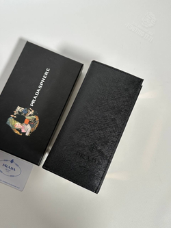 Бумажник Prada