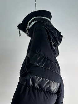 Пуховик Moncler