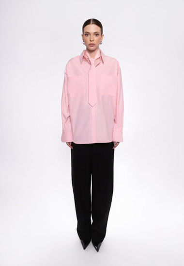«Evi’s shirt» Базовая рубашка из плотного хлопка с галстуком.