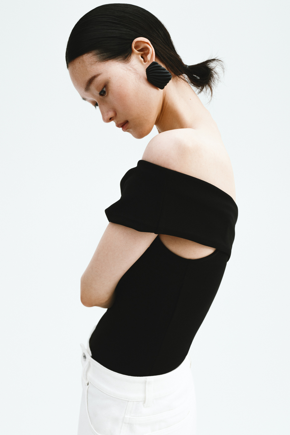 Боди-стринги с открытыми плечами - H&M
