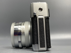 Minolta Hi-Matic 11