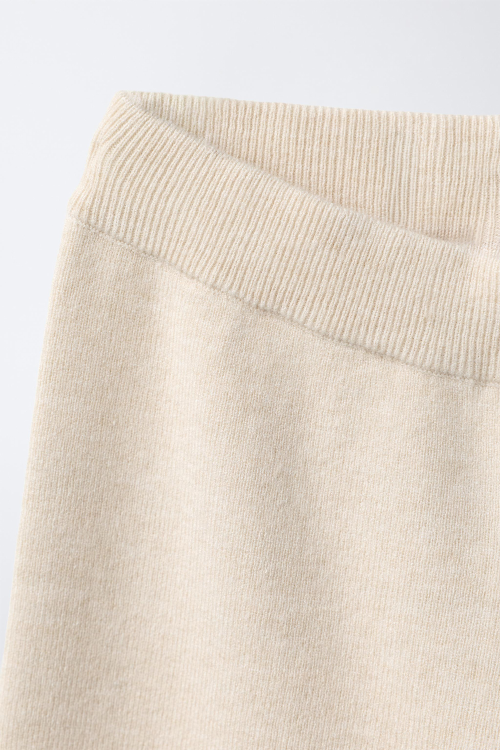 ZARA ТРИКОТАЖНЫЕ БРЮКИ-КЮЛОТЫ С БАНТИКАМИ, СВЕТЛО-БЕЖЕВЫЙ