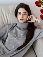 Свитер удлиненный с горлом