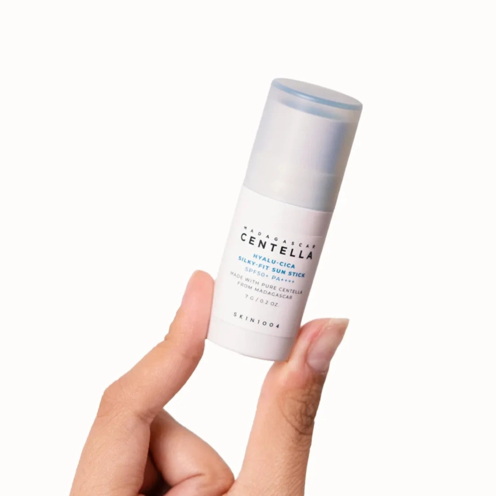 SKIN1004 Madagascar Centella Hyalu-Cica Silky-Fit Sun Stick 7g