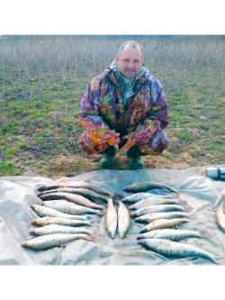 Крючок рыболовный тройной 2