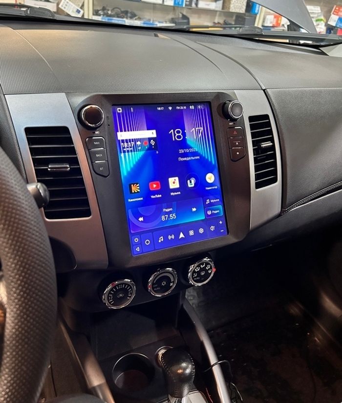 Магнитола для Mitsubishi Outlander 2 / XL 2005-2012 (Rockford) - Teyes TPRO 2 монитор 9.7" QLED в стиле "Тесла" на Android 10, Быстрая, 4G SIM-слот