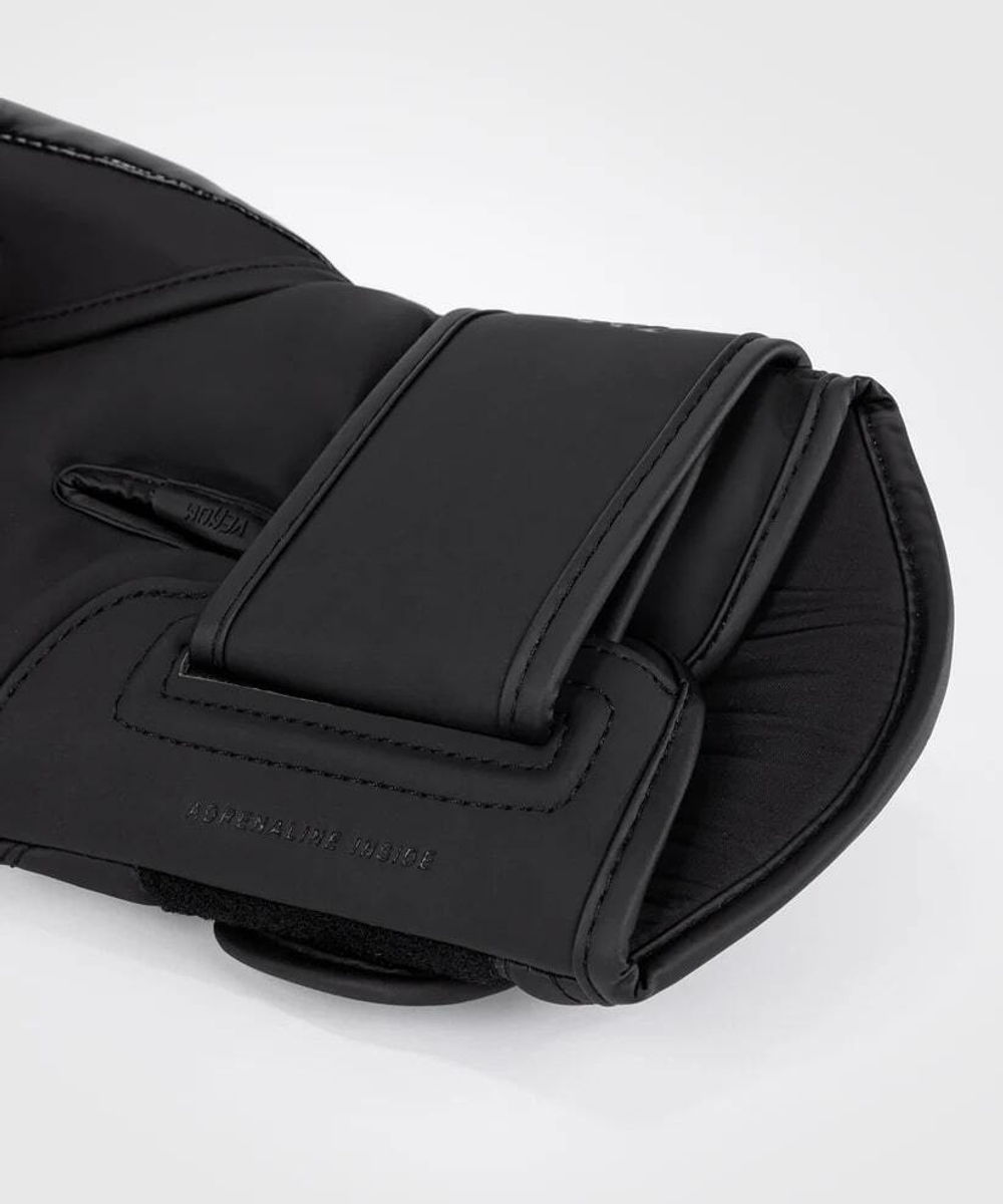 Перчатки боксерские Venum Challenger 4.0 Black/Black