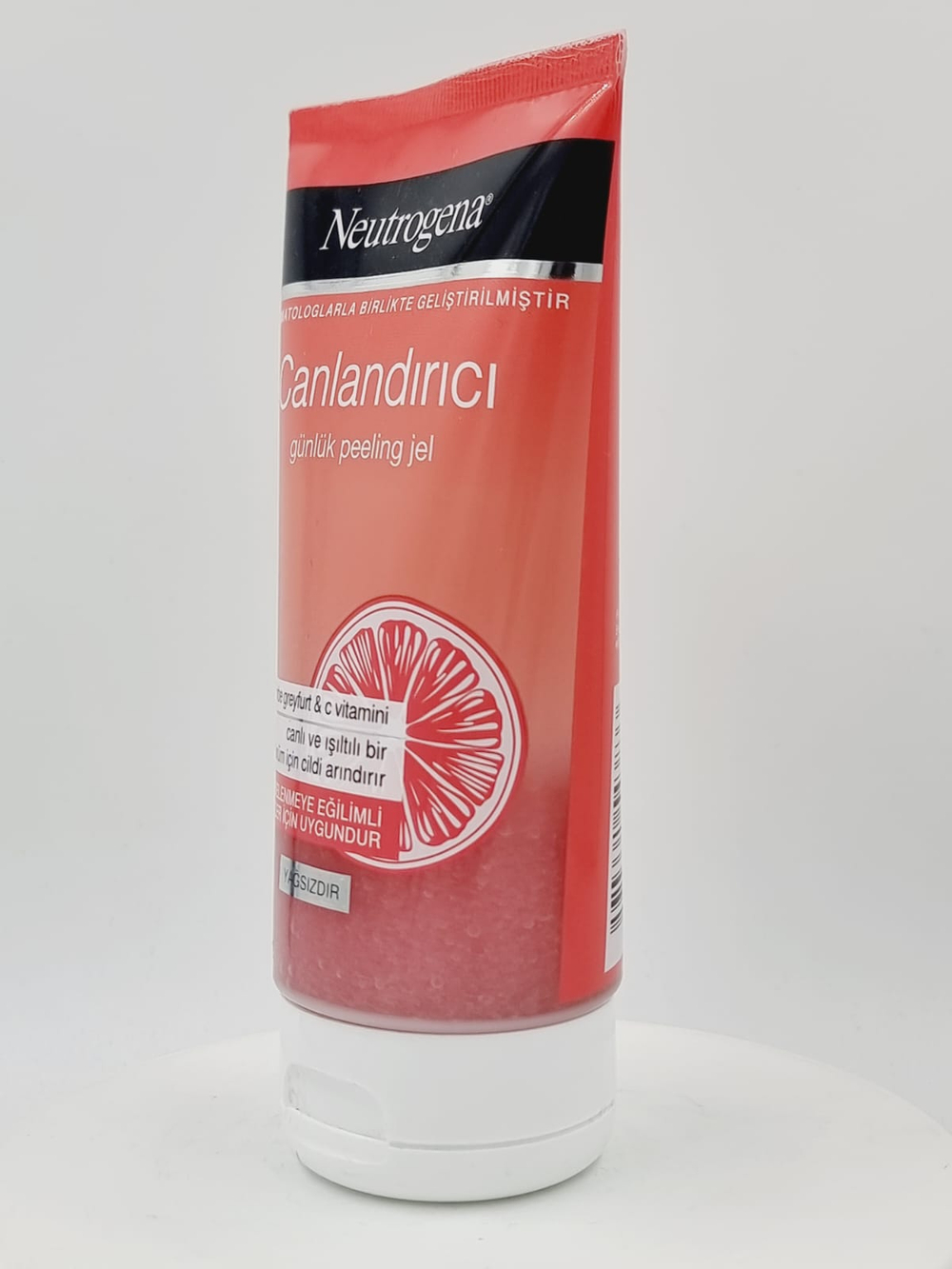 Neutrogena Visible Clear Пилинг для удаления черных точек розовый грейпфрут и витамин С 150 мл (Франция)