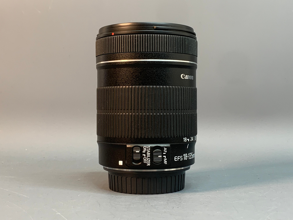 Canon EF-S 18-135mm 3.5-5.6 IS
