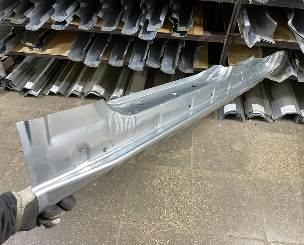 Порог левый Mercedes C-Klasse W203 2000-2008 (Klokkerholm) седан