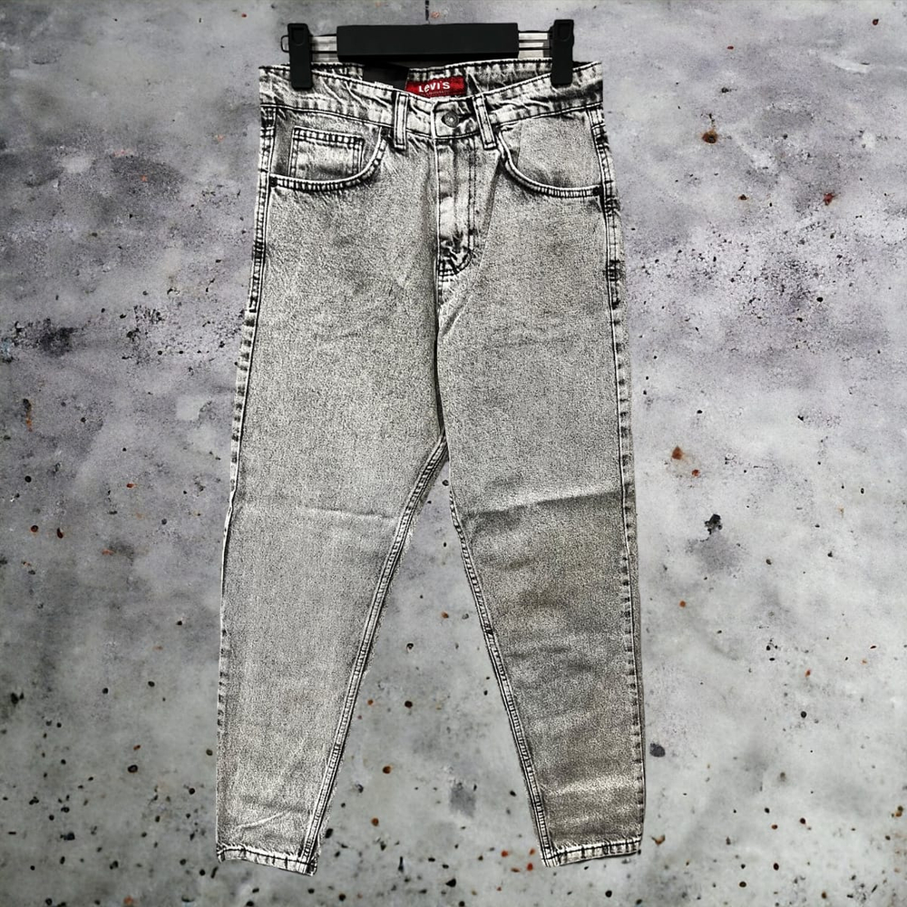 Джинсы «‎Бананы» Levi's • Серый