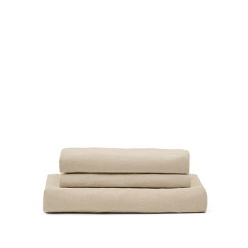 A cover designed to kep your Nora armchair in brand-new condition. Made from linen and cotton fabri