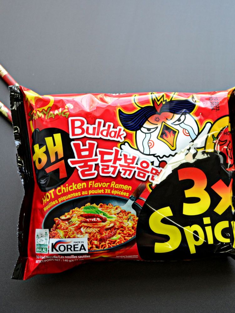 Лапша Samyang Очень острая курица 3xSpicy 140 г 5 шт