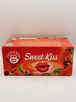 Чай фруктовый Teekanne Sweet Kiss с вишней и клубникой, 20 пакетиков, 45 г (из Эстонии)