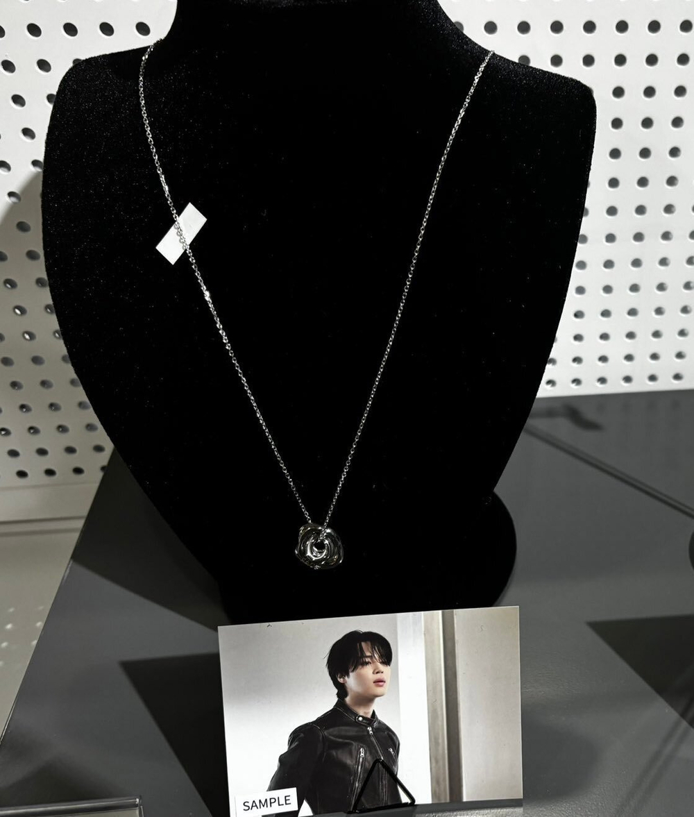 Ожерелье Jimin Exhibition ‘The Truth Untold’