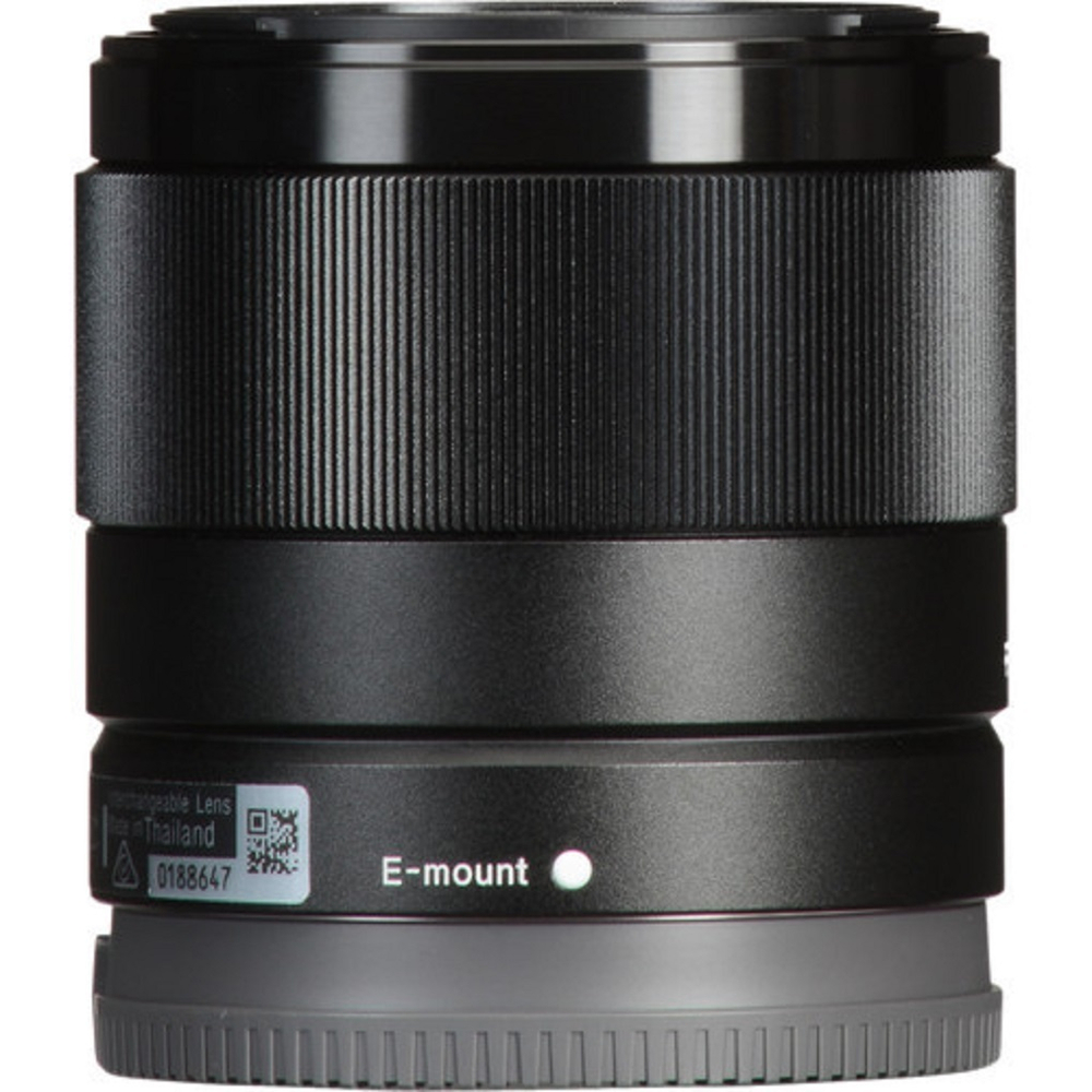 Объектив Sony FE 28mm f/2 (SEL28F20), широкоугольный, автоматическая фокусировка
