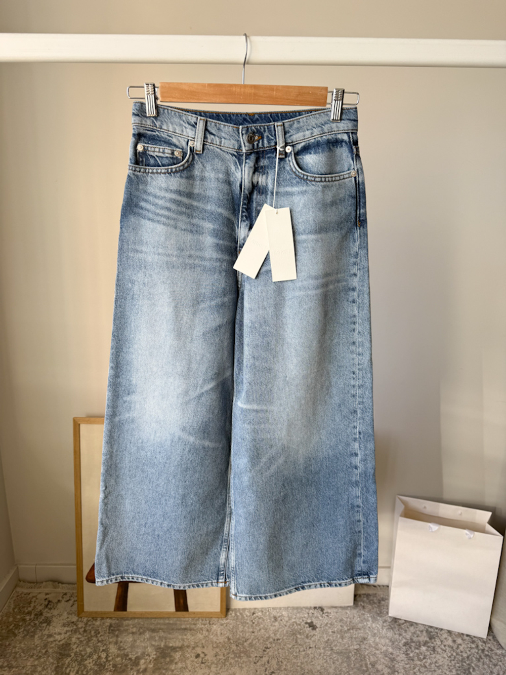 Новые джинсы Arket, S