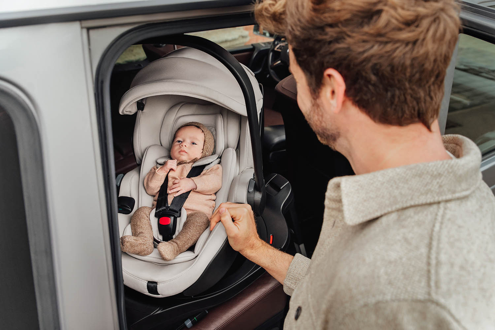 Автокресло 0+ Britax Roemer BABY-SAFE PRO LUX Soft Taupe 2000039636