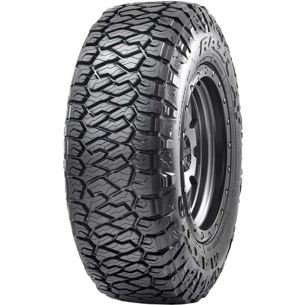 Летняя шина Maxxis Razr AT AT-811 (295/70 R17C 121R)
