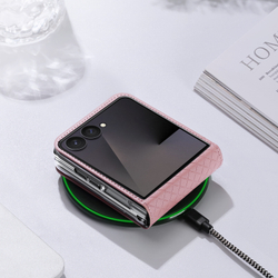 Чехол розового цвета из кожи для Samsung Galaxy Z Flip 8, серия Bril Series Case от Dux Ducis