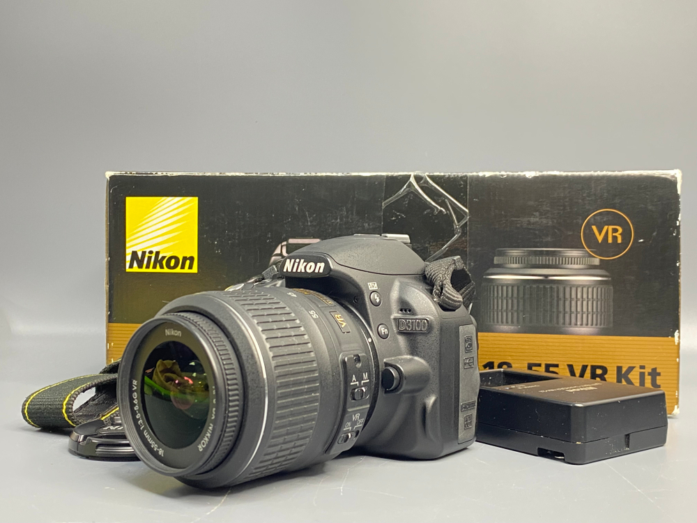 Nikon D3100 kit 18-55 mm 4300 кадров