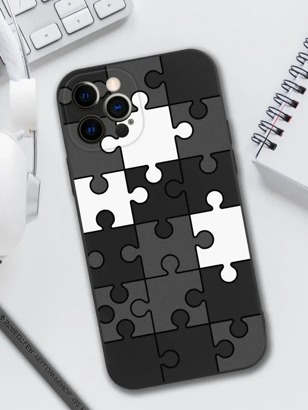 Чехол на iPhone 12 Pro с принтом