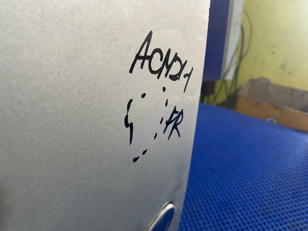Дверь передняя правая TOYOTA IPSUM 2002