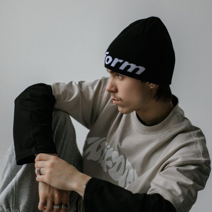 Шапка UNIFORM Sport Classic, черный