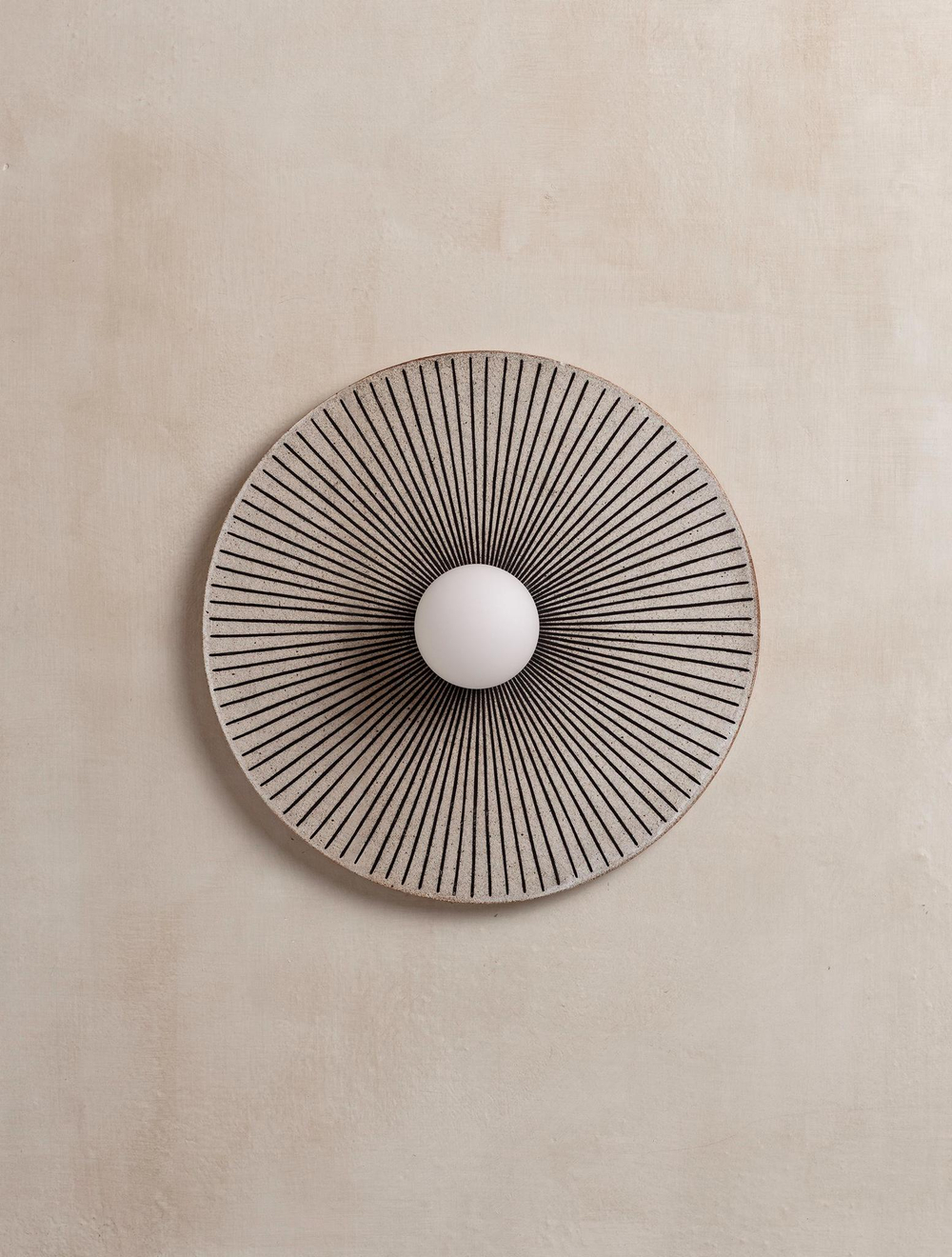 MQuan Circle 13.5" by ALLIED MAKER