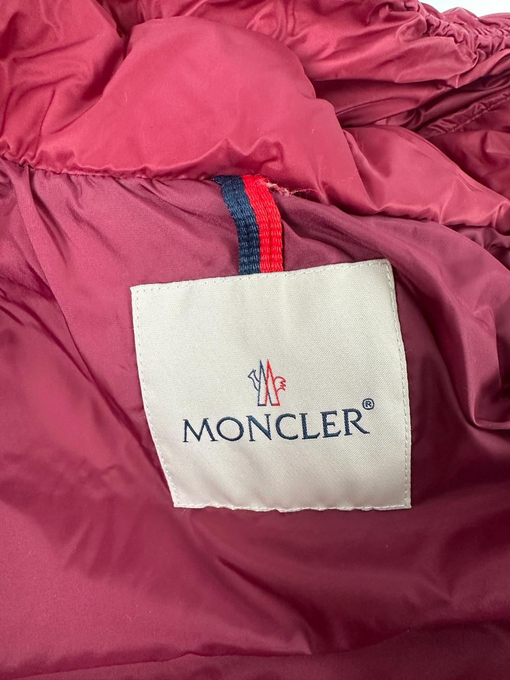 Пуховик Moncler