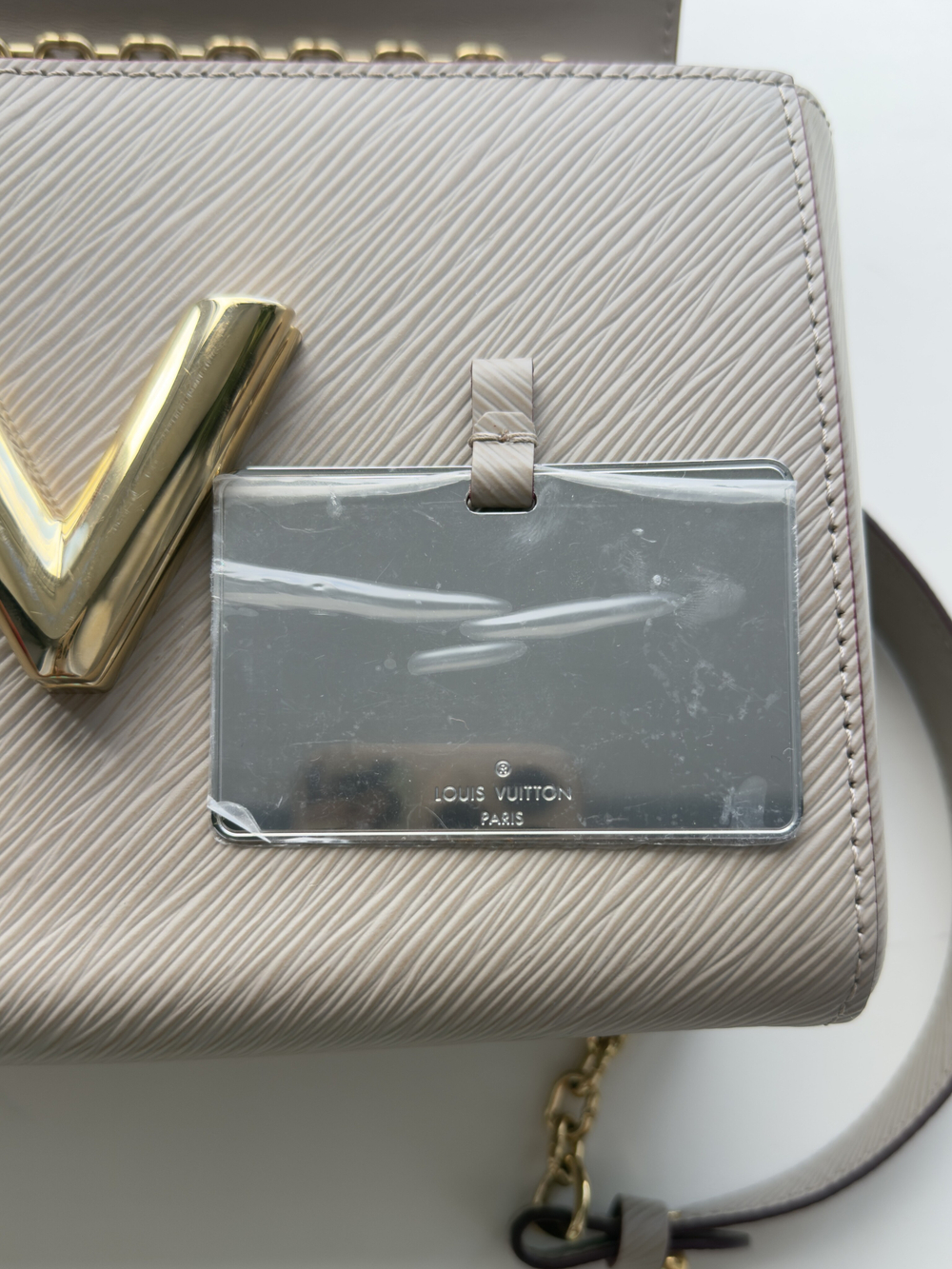 Сумка Louis Vuitton Twist MM