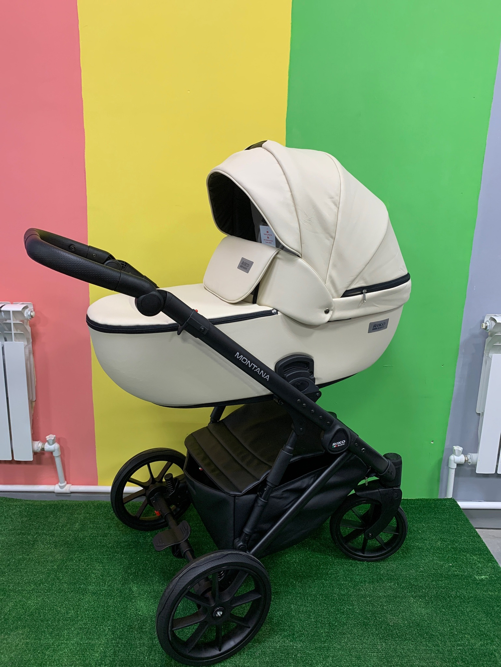 Коляска  MONTANA ECCO (3 в 1) (RIKO BASIC) 15 Ivory beige (бежевый)