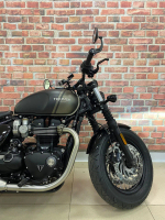 Triumph Bonneville Bobber, 2023 MATT STORM GREY/MATT IRONSTONE
