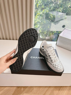 Кроссовки Chanel